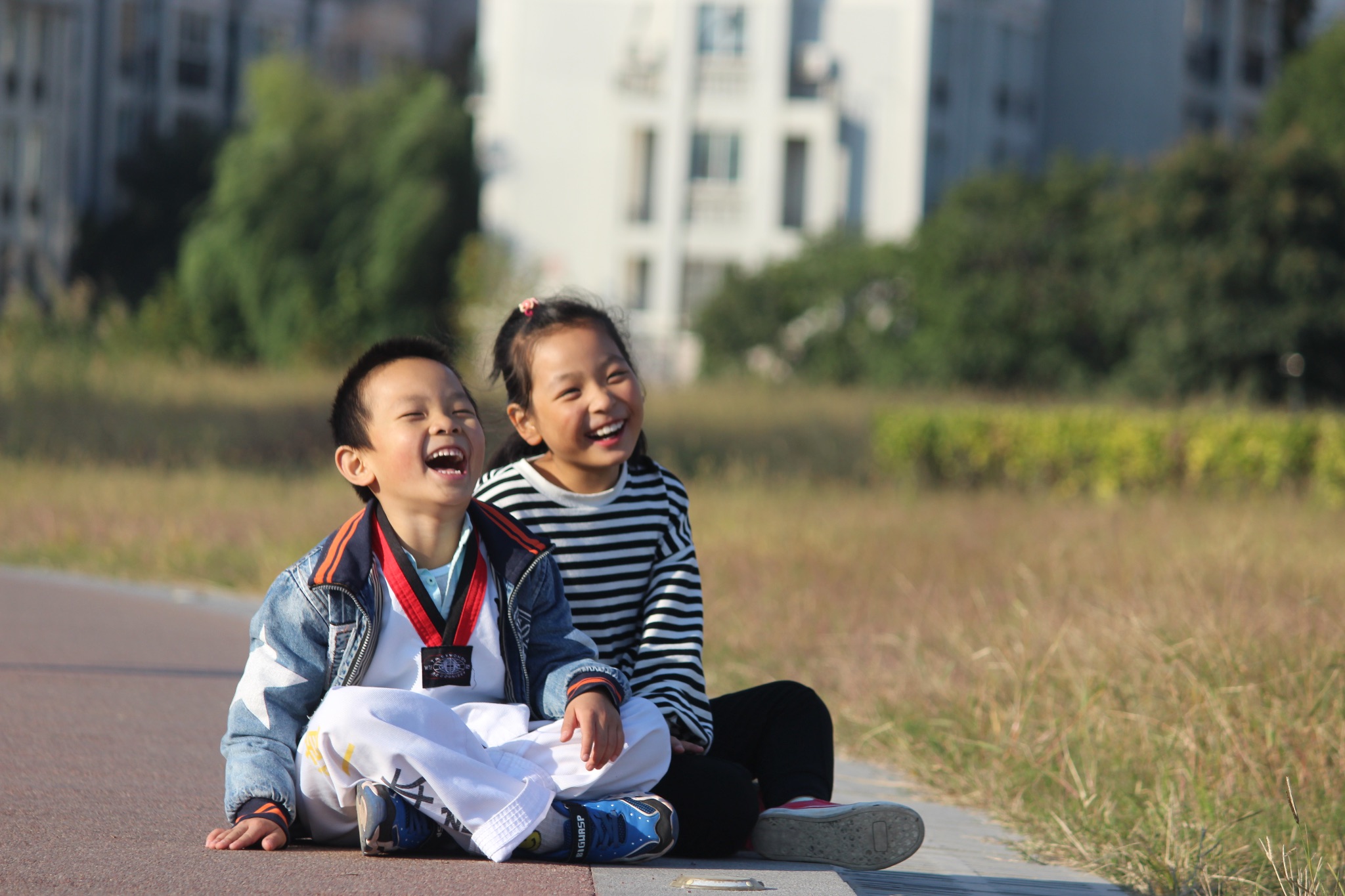 33d9cb9dfc9a040d1a6e3e24111cd379