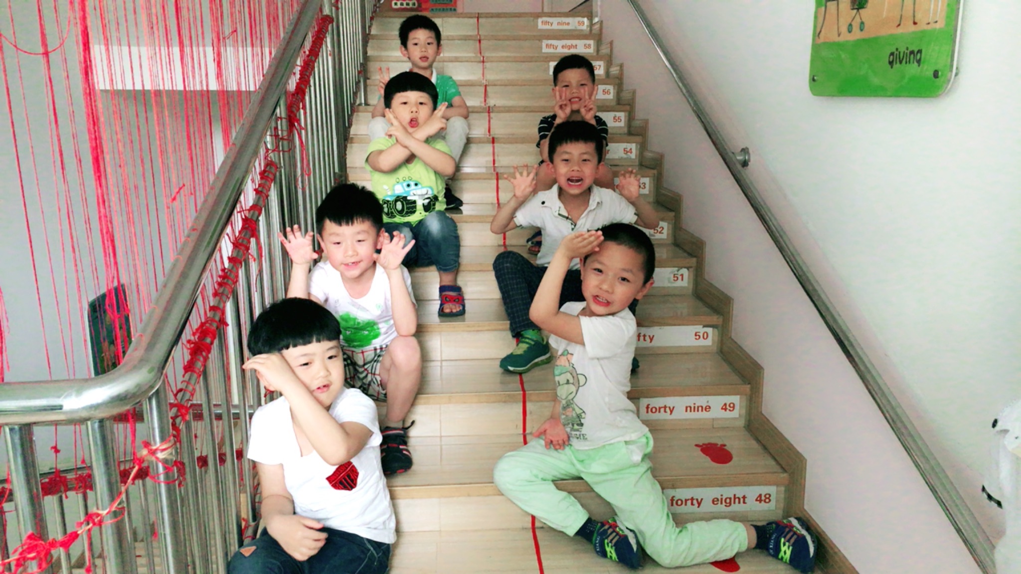 Daa4f3910663dff1382a256ebd166e9d